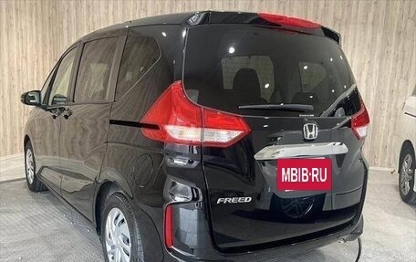 Honda Freed II, 2022 год, 1 730 000 рублей, 7 фотография