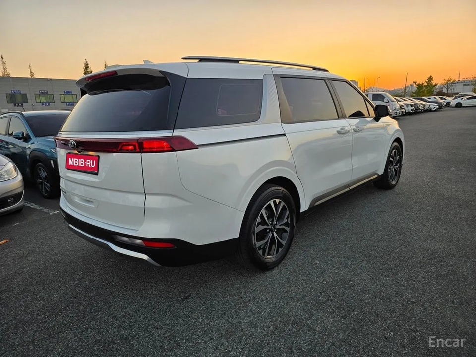 KIA Carnival III, 2020 год, 3 030 000 рублей, 4 фотография