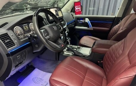 Toyota Land Cruiser 200, 2014 год, 4 750 000 рублей, 34 фотография