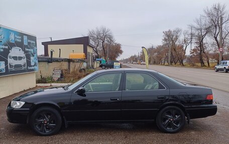 Toyota Camry, 2000 год, 930 000 рублей, 2 фотография