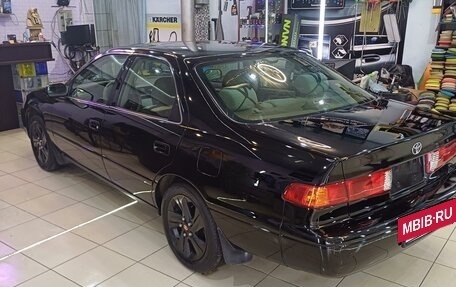 Toyota Camry, 2000 год, 930 000 рублей, 7 фотография