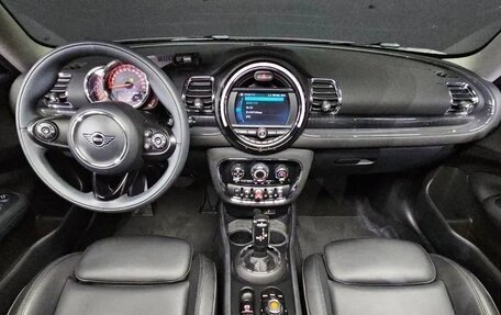 MINI Clubman, 2020 год, 2 200 000 рублей, 6 фотография