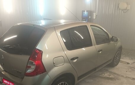 Renault Logan I, 2010 год, 560 000 рублей, 7 фотография