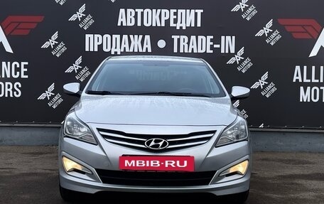 Hyundai Solaris II рестайлинг, 2015 год, 1 200 000 рублей, 2 фотография