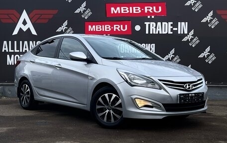 Hyundai Solaris II рестайлинг, 2015 год, 1 200 000 рублей, 1 фотография