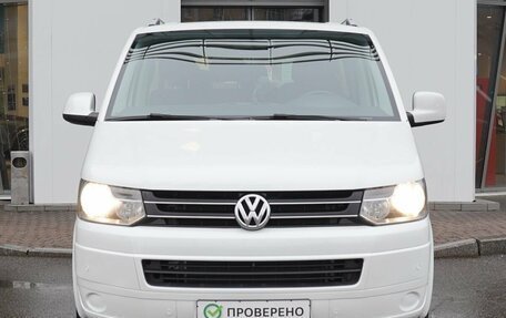 Volkswagen Caravelle T5, 2014 год, 2 130 000 рублей, 2 фотография