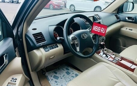 Toyota Highlander III, 2011 год, 2 199 999 рублей, 10 фотография