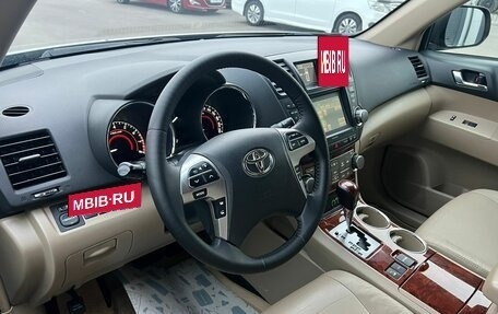 Toyota Highlander III, 2011 год, 2 199 999 рублей, 11 фотография