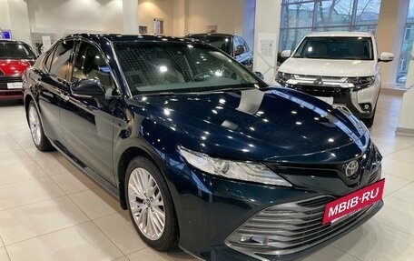 Toyota Camry, 2019 год, 3 070 000 рублей, 3 фотография