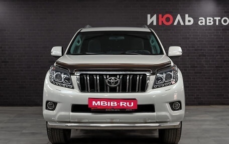 Toyota Land Cruiser Prado 150 рестайлинг 2, 2013 год, 3 100 000 рублей, 2 фотография