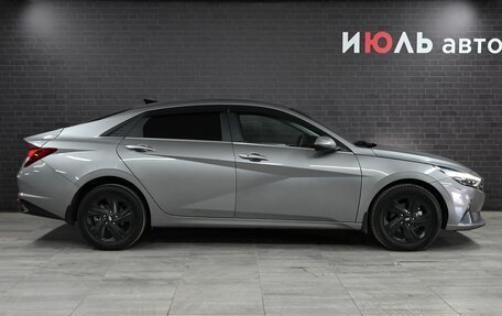 Hyundai Elantra, 2021 год, 2 490 000 рублей, 10 фотография