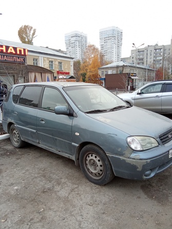 KIA Carens I (RS), 2001 год, 250 000 рублей, 1 фотография