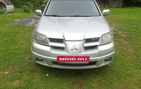 Mitsubishi Outlander III рестайлинг 3, 2004 год, 550 000 рублей, 2 фотография