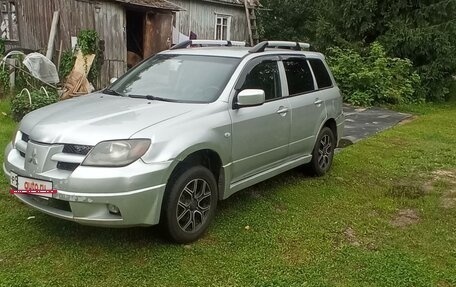 Mitsubishi Outlander III рестайлинг 3, 2004 год, 550 000 рублей, 9 фотография