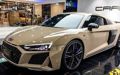 Audi R8, 2021 год, 30 500 000 рублей, 9 фотография