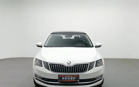 Skoda Octavia, 2020 год, 1 490 000 рублей, 2 фотография