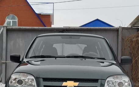 Chevrolet Niva I рестайлинг, 2013 год, 750 000 рублей, 2 фотография