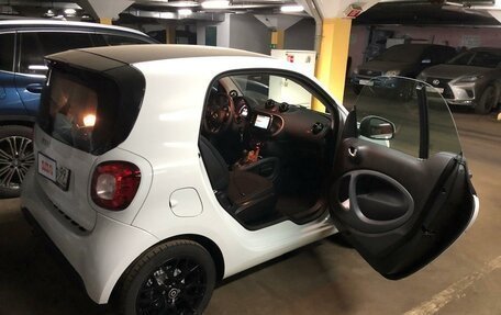 Smart Fortwo III, 2018 год, 3 000 000 рублей, 11 фотография