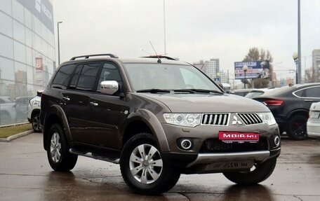 Mitsubishi Pajero Sport II рестайлинг, 2013 год, 2 050 000 рублей, 3 фотография