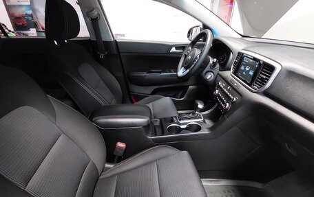 KIA Sportage IV рестайлинг, 2019 год, 2 500 000 рублей, 20 фотография