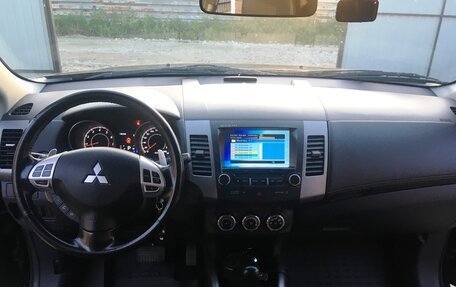 Mitsubishi Outlander III рестайлинг 3, 2011 год, 1 495 000 рублей, 16 фотография