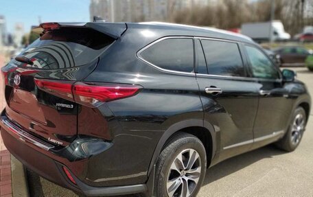 Toyota Highlander, 2020 год, 5 800 000 рублей, 6 фотография