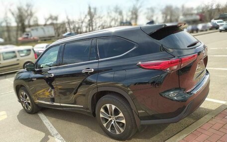 Toyota Highlander, 2020 год, 5 800 000 рублей, 7 фотография