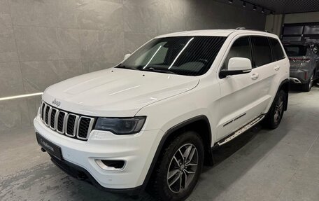 Jeep Grand Cherokee, 2018 год, 3 399 000 рублей, 1 фотография