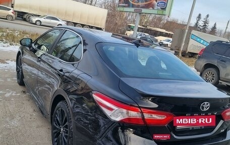 Toyota Camry, 2019 год, 2 850 000 рублей, 24 фотография