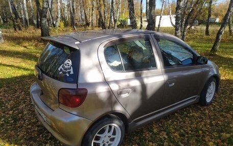 Toyota Vitz, 2001 год, 390 000 рублей, 10 фотография