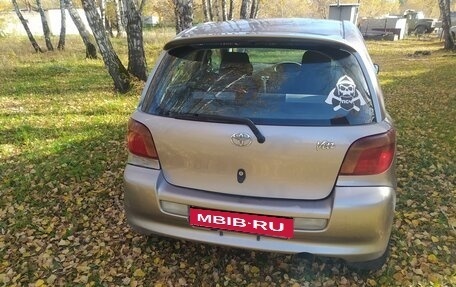 Toyota Vitz, 2001 год, 390 000 рублей, 8 фотография