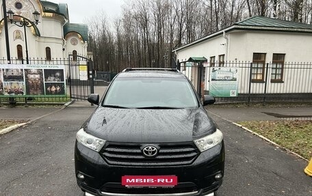 Toyota Highlander III, 2011 год, 2 200 000 рублей, 5 фотография