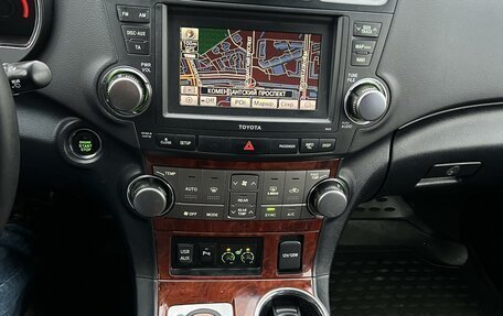 Toyota Highlander III, 2011 год, 2 200 000 рублей, 19 фотография