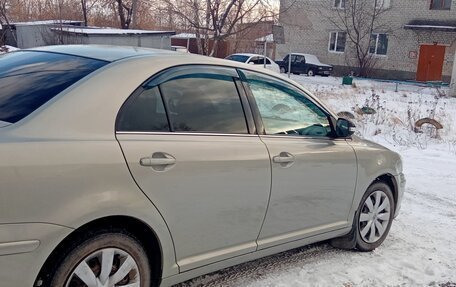 Toyota Avensis III рестайлинг, 2006 год, 950 000 рублей, 2 фотография