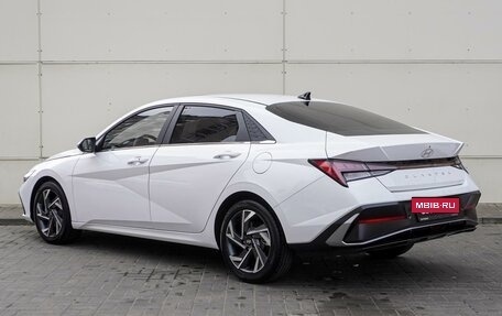 Hyundai Elantra, 2023 год, 2 610 000 рублей, 2 фотография