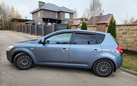 KIA cee'd I рестайлинг, 2009 год, 625 000 рублей, 37 фотография