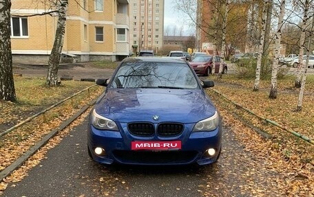 BMW 5 серия, 2004 год, 900 000 рублей, 1 фотография