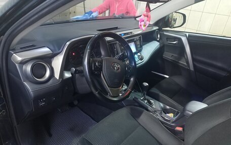 Toyota RAV4, 2015 год, 2 750 000 рублей, 6 фотография