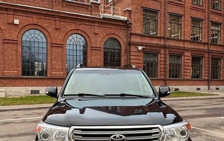 Toyota Land Cruiser 200, 2012 год, 3 390 000 рублей, 2 фотография