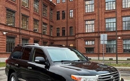 Toyota Land Cruiser 200, 2012 год, 3 390 000 рублей, 6 фотография