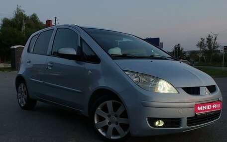 Mitsubishi Colt VI рестайлинг, 2005 год, 610 000 рублей, 1 фотография