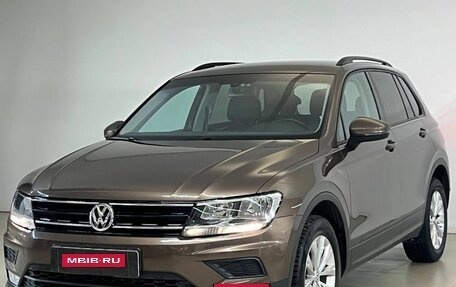 Volkswagen Tiguan II, 2017 год, 2 240 000 рублей, 3 фотография