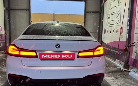 BMW 5 серия, 2018 год, 3 600 000 рублей, 8 фотография