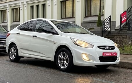 Hyundai Solaris II рестайлинг, 2013 год, 730 000 рублей, 1 фотография