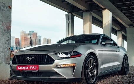 Ford Mustang VI рестайлинг, 2017 год, 3 250 000 рублей, 2 фотография