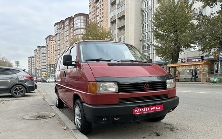 Volkswagen Transporter T4, 1993 год, 699 999 рублей, 1 фотография