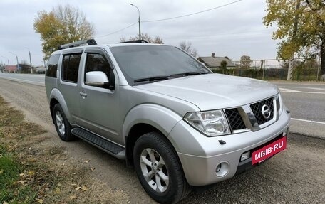 Nissan Pathfinder, 2008 год, 1 055 000 рублей, 4 фотография