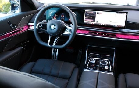 BMW 7 серия, 2024 год, 17 200 000 рублей, 11 фотография