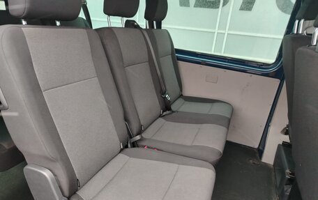 Volkswagen Caravelle T6 рестайлинг, 2017 год, 2 375 000 рублей, 18 фотография