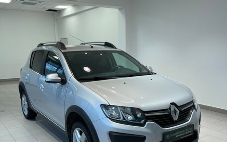 Renault Sandero II рестайлинг, 2017 год, 1 348 000 рублей, 3 фотография